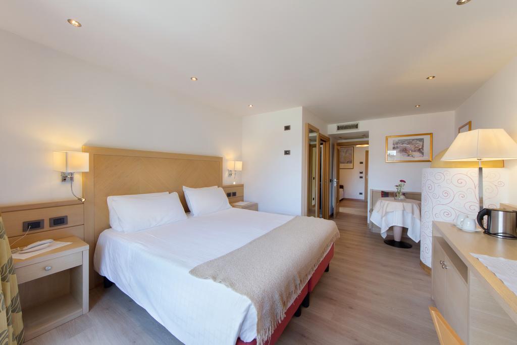 אנדלו Piz Galin Grand Hotel Family & Wellness חדר תמונה