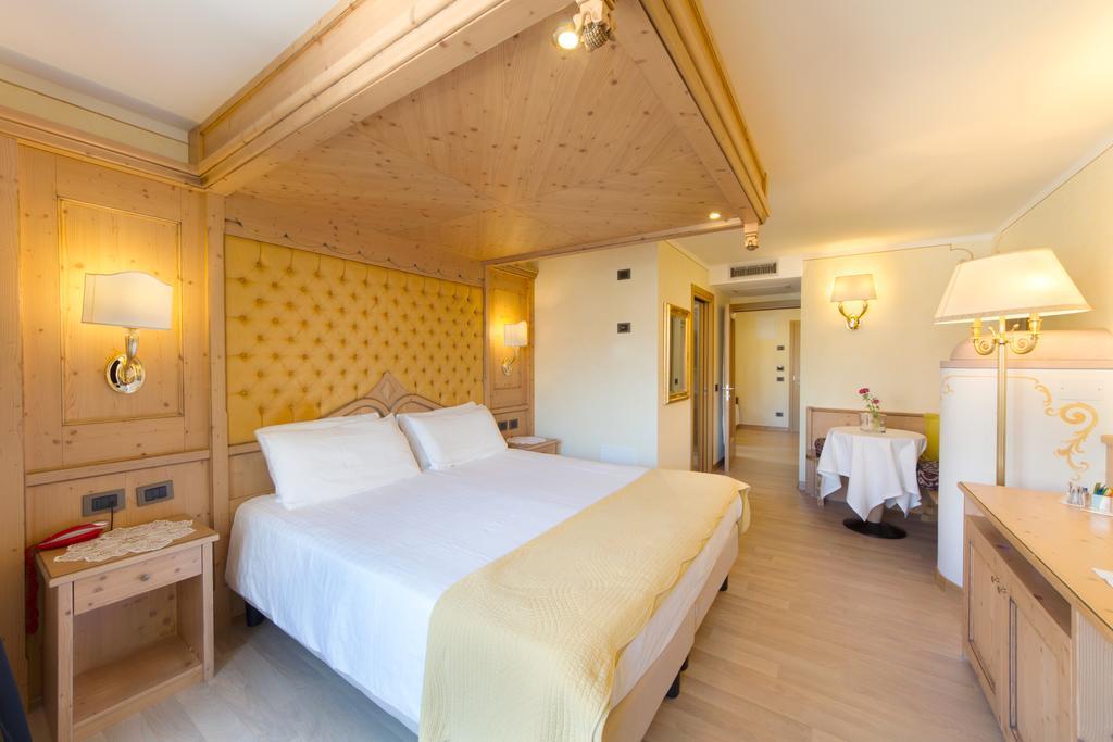 אנדלו Piz Galin Grand Hotel Family & Wellness חדר תמונה
